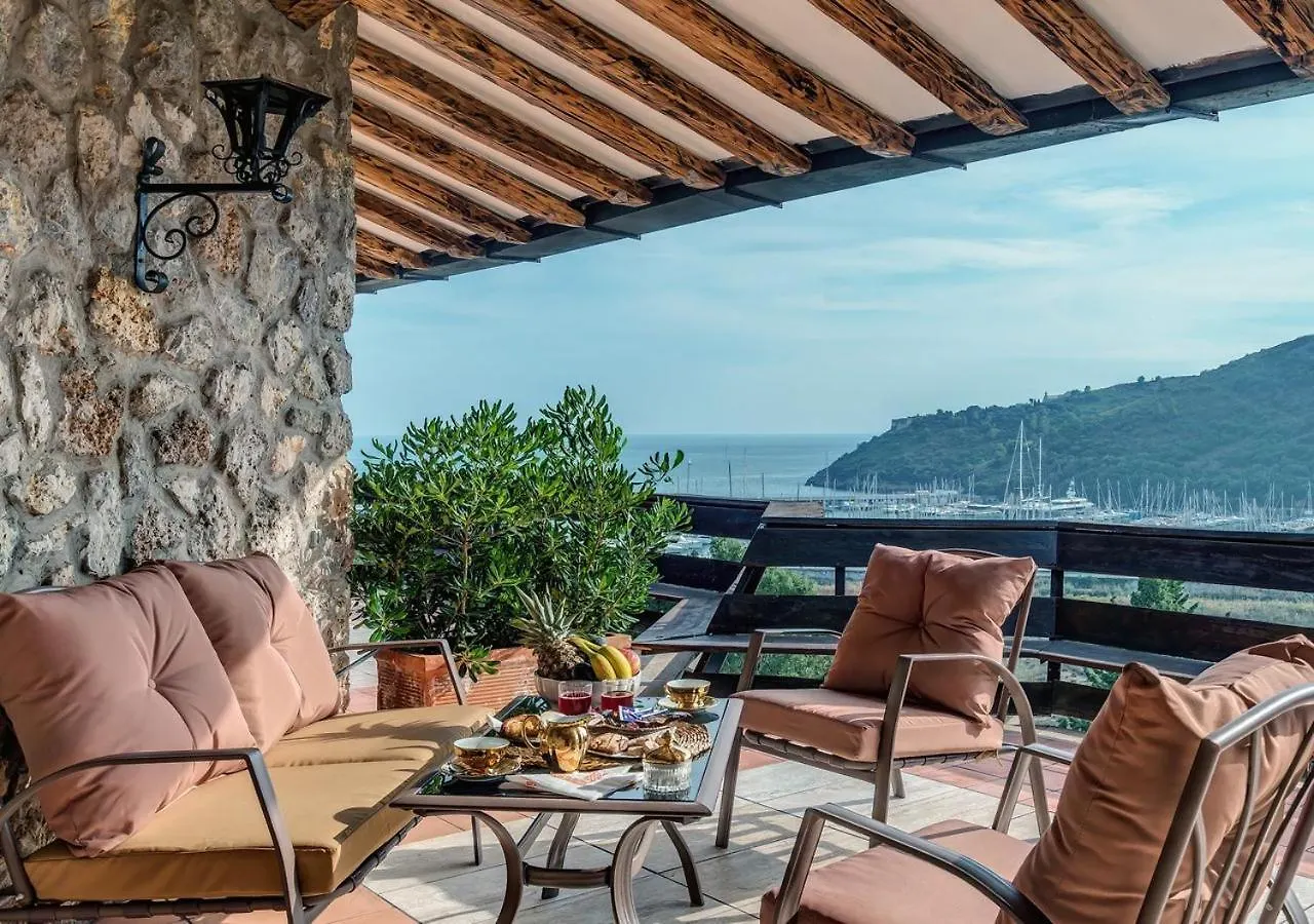 Bed & Breakfast Villa Valdroni Cala Galera Italy