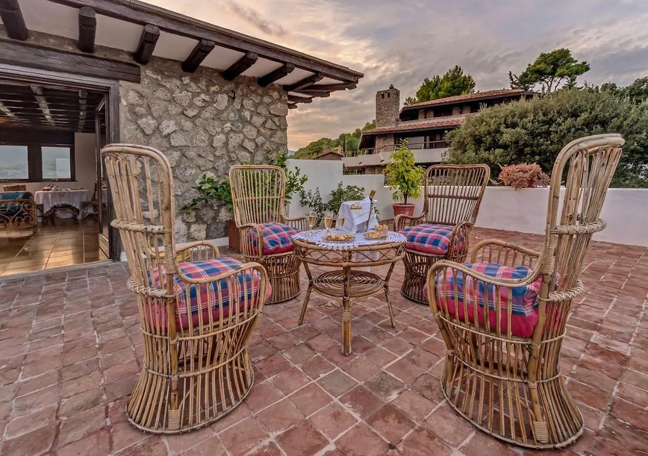 Villa Valdroni Cala Galera Bed & Breakfast