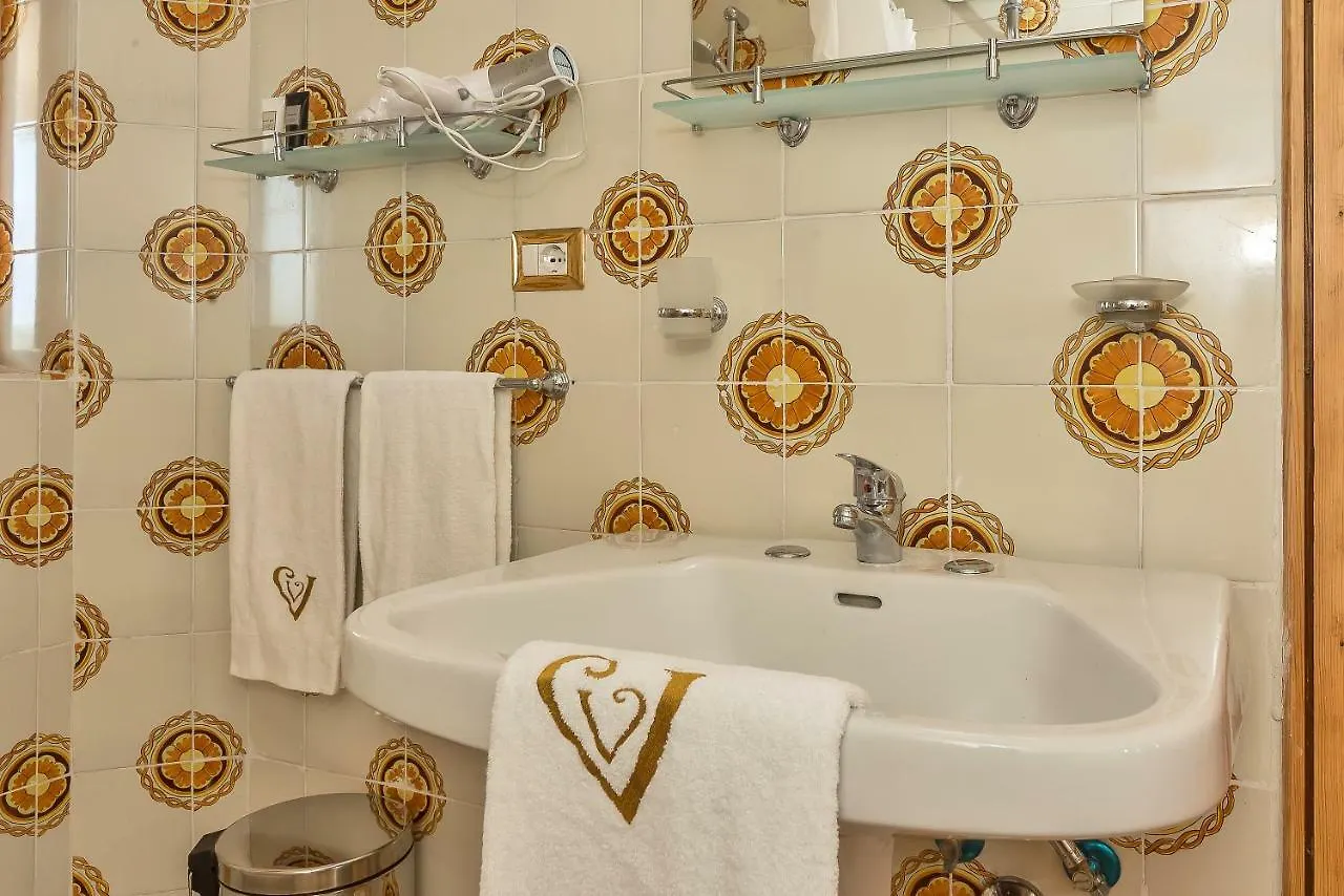 Bed & Breakfast Villa Valdroni Cala Galera