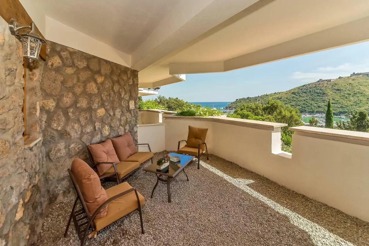 Villa Valdroni Cala Galera Bed & Breakfast